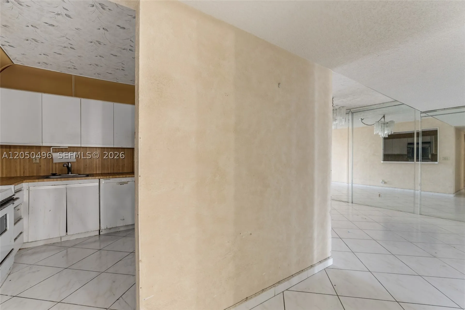 2401 S Ocean Drive Hollywood FL 33019