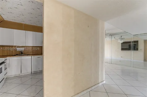 2401 S Ocean Drive Hollywood FL 33019