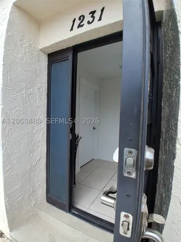 1231 SW 136th Place Miami FL 33184