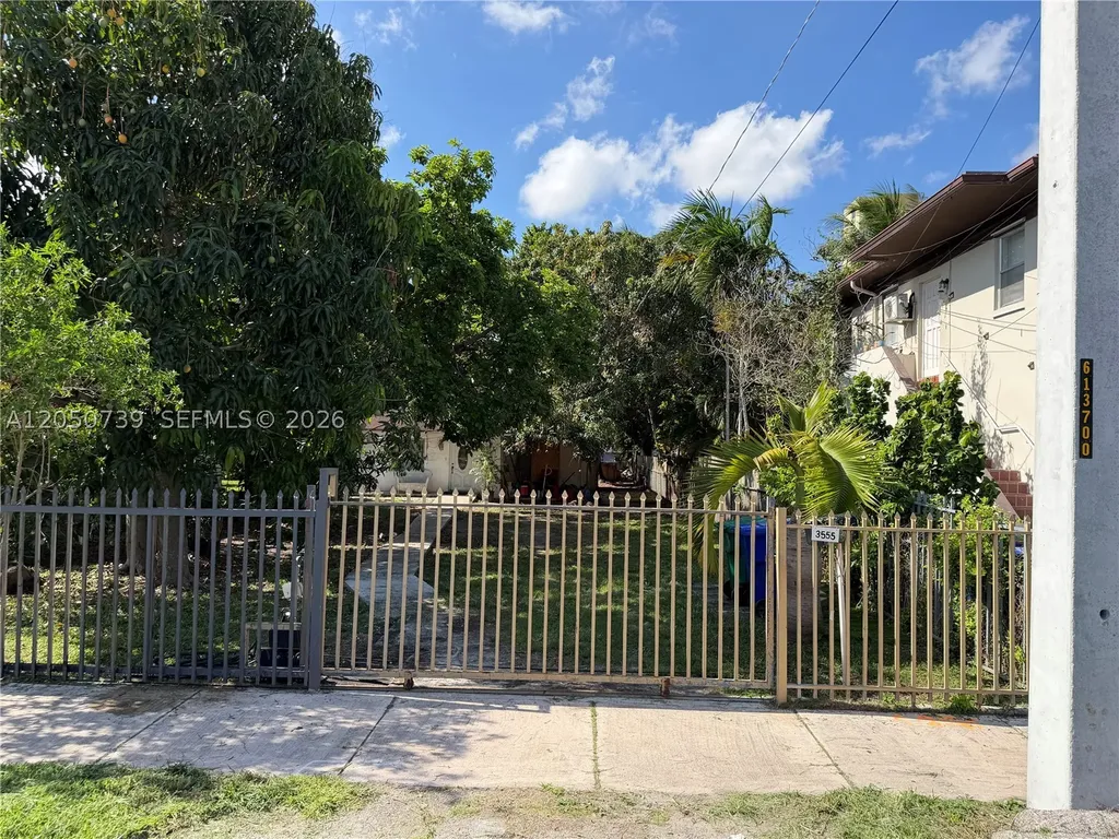 3555 SW 23rd Street Miami FL 33145