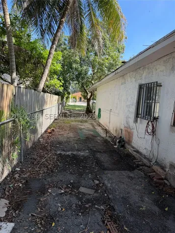 3555 SW 23rd Street Miami FL 33145