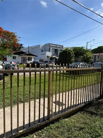 3555 SW 23rd Street Miami FL 33145