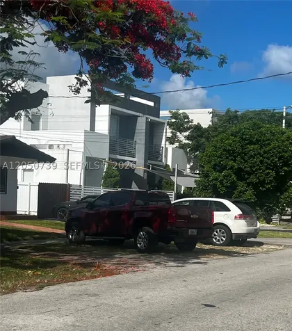 3555 SW 23rd Street Miami FL 33145