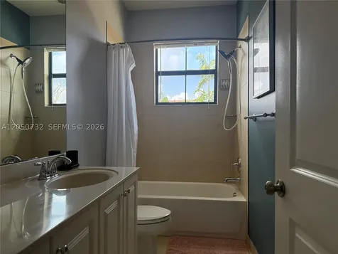 3260 NW 126th Avenue Sunrise FL 33323