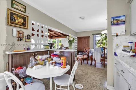 1052 NW 25th Avenue Miami FL 33125