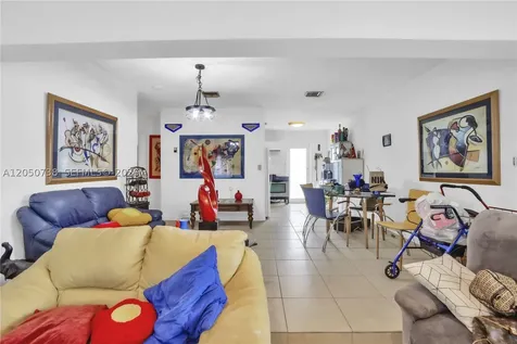 1052 NW 25th Avenue Miami FL 33125