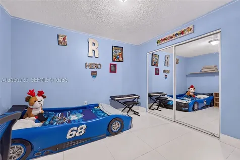 6195 W 18th Avenue Hialeah FL 33012