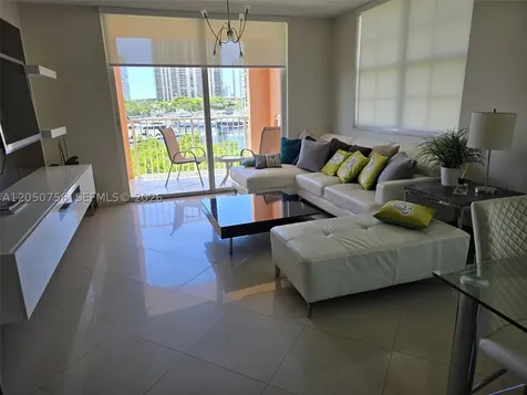 19999 E Country Club Drive Aventura FL 33180