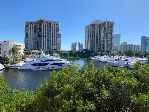 19999 E Country Club Drive Aventura FL 33180