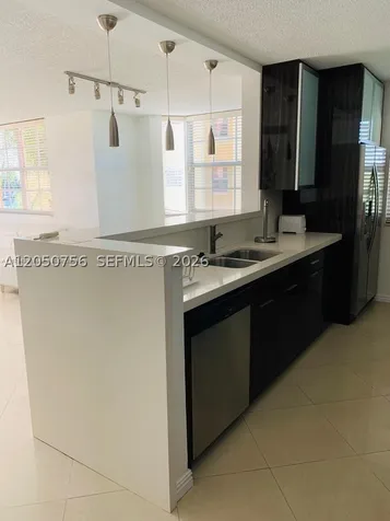 19999 E Country Club Drive Aventura FL 33180