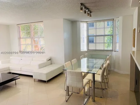 19999 E Country Club Drive Aventura FL 33180