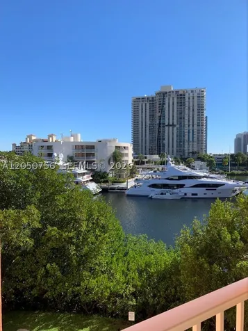 19999 E Country Club Drive Aventura FL 33180