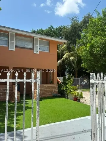 280 NW 33rd Street Miami FL 33127