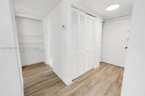 210 W Park Drive Miami FL 33172