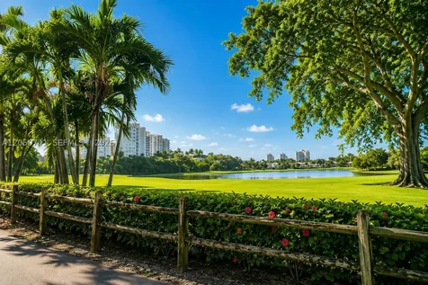 20000 E Country Club Drive Aventura FL 33180