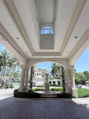 20000 E Country Club Drive Aventura FL 33180