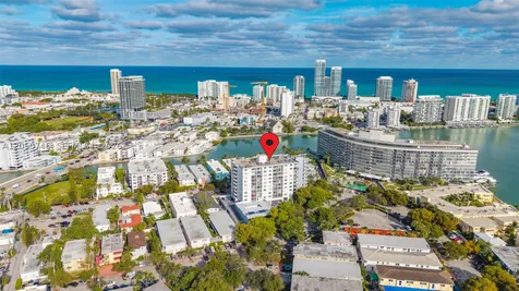 6900 Bay Drive Miami Beach FL 33141