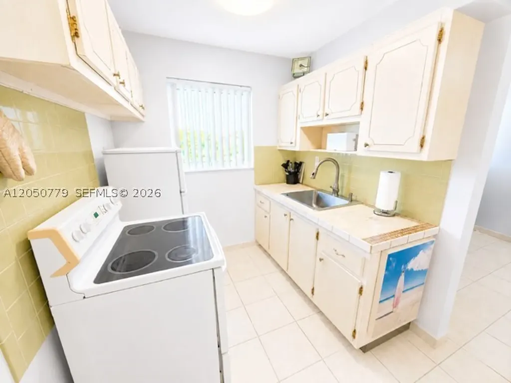 2145 Pierce Street Hollywood FL 33020