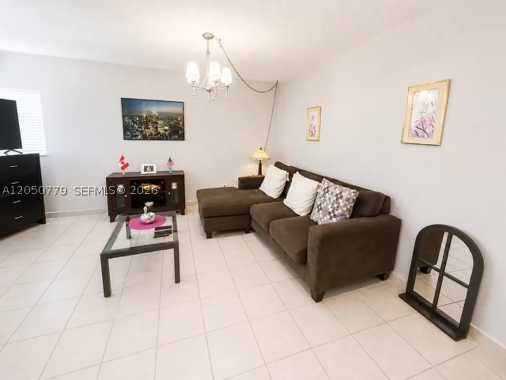2145 Pierce Street Hollywood FL 33020
