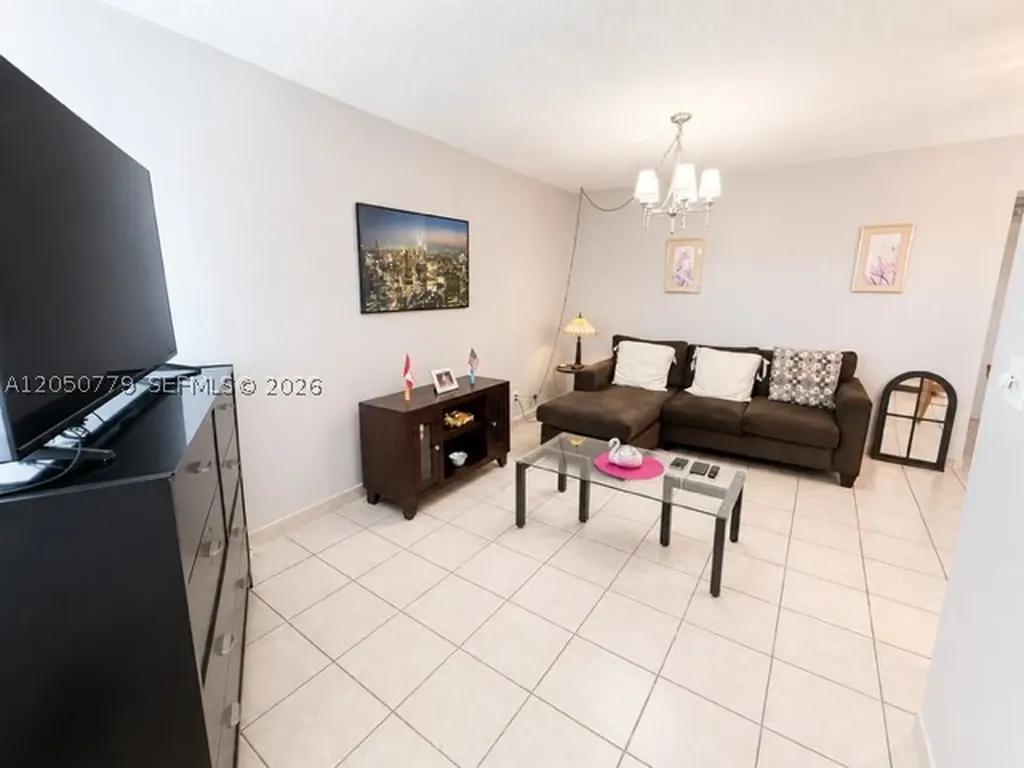2145 Pierce Street Hollywood FL 33020