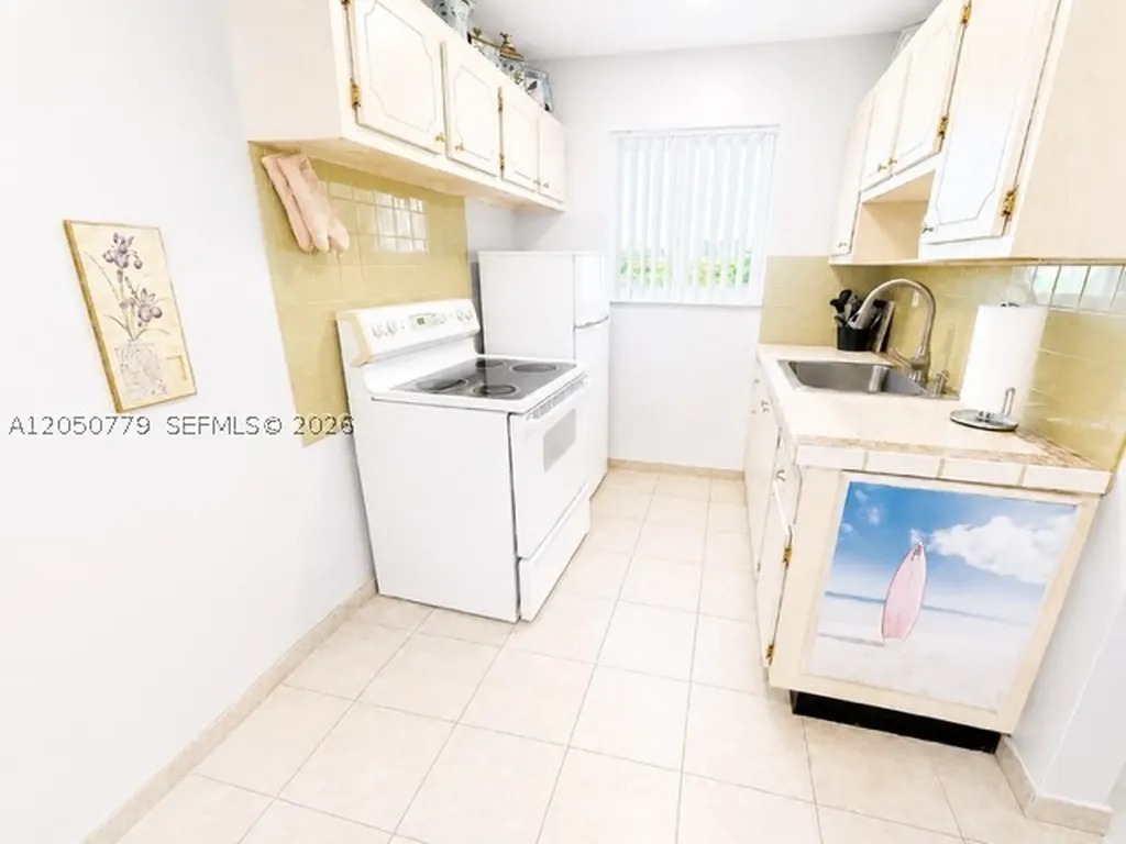 2145 Pierce Street Hollywood FL 33020
