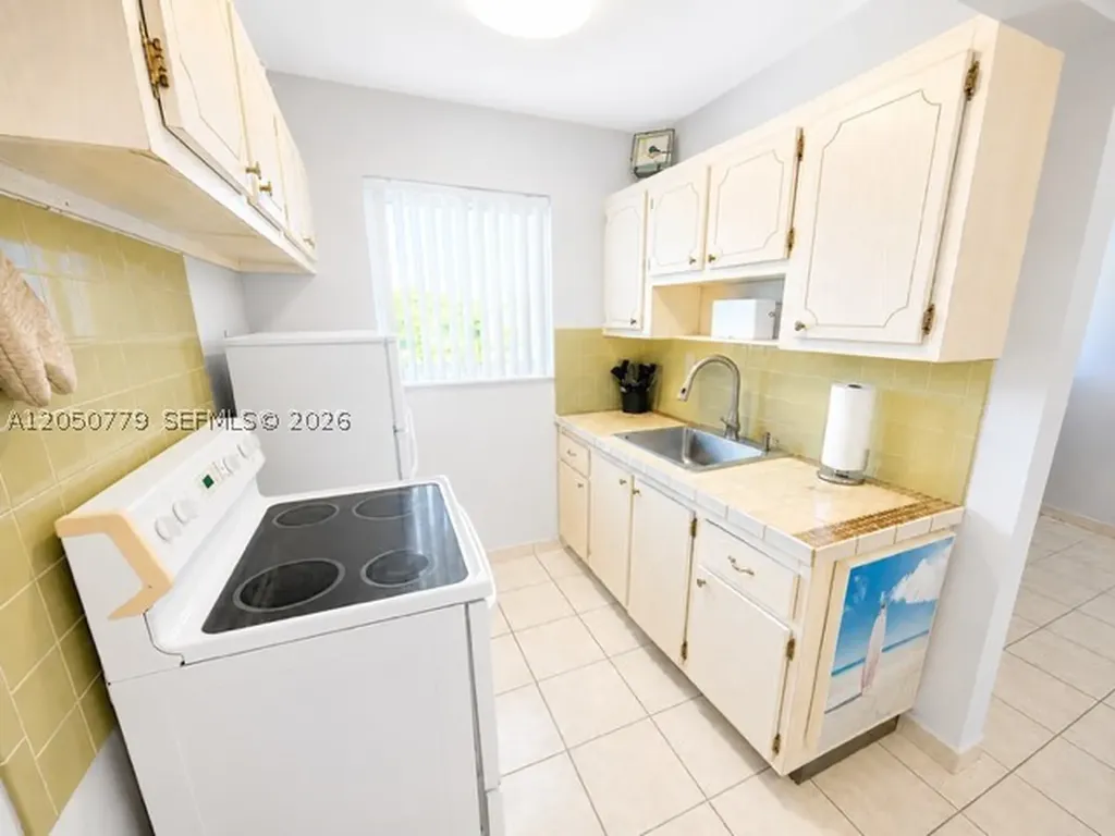2145 Pierce Street Hollywood FL 33020