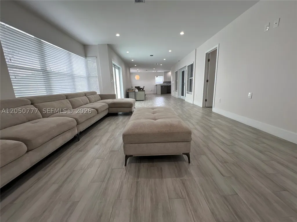 1405 N 46th Avenue Hollywood FL 33021
