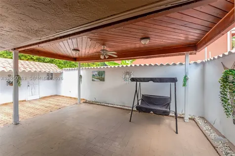 10873 NW 1st Lane Miami FL 33172