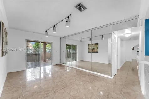 10873 NW 1st Lane Miami FL 33172