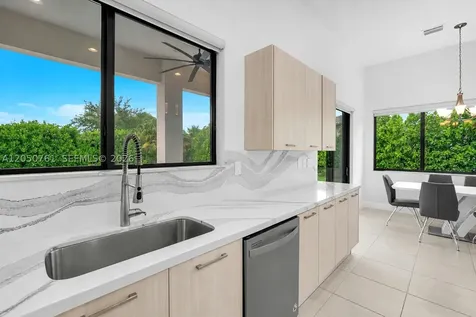 10702 SW 53rd Street Cooper City FL 33328