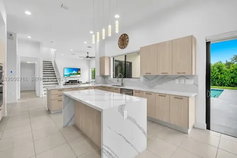 10702 SW 53rd Street Cooper City FL 33328