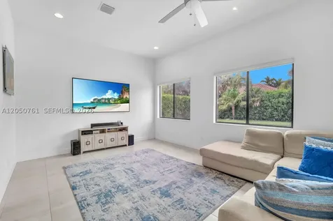 10702 SW 53rd Street Cooper City FL 33328