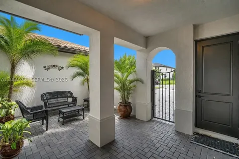 10702 SW 53rd Street Cooper City FL 33328