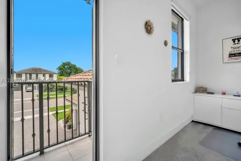 10702 SW 53rd Street Cooper City FL 33328