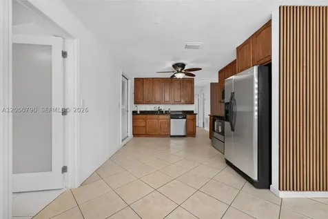 5921 NE 1st Avenue Oakland Park FL 33334