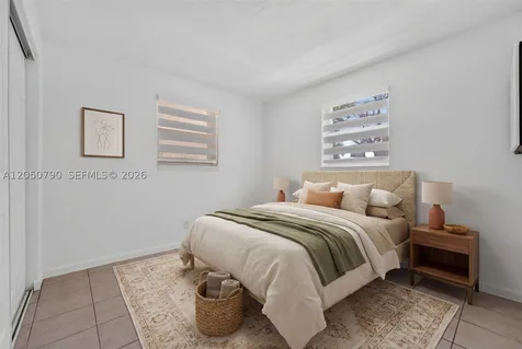 5921 NE 1st Avenue Oakland Park FL 33334