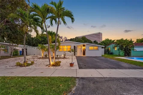 5921 NE 1st Avenue Oakland Park FL 33334