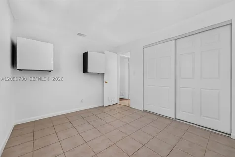 5921 NE 1st Avenue Oakland Park FL 33334
