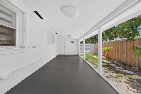 5921 NE 1st Avenue Oakland Park FL 33334