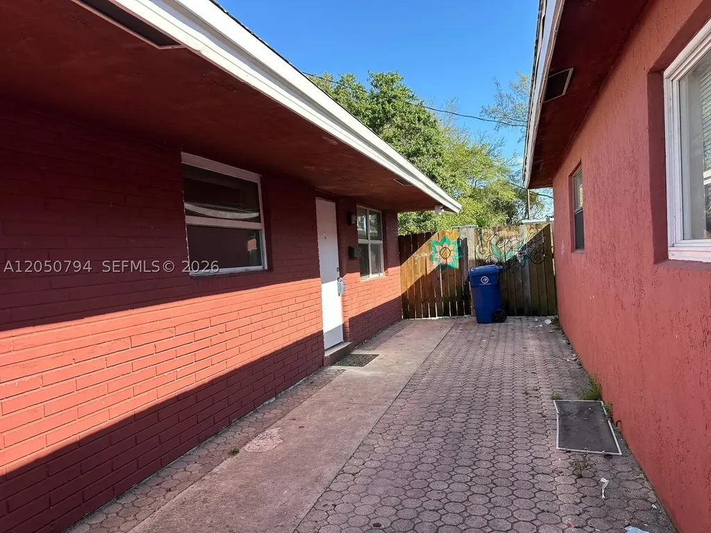 623 NW 9th Avenue Fort Lauderdale FL 33311