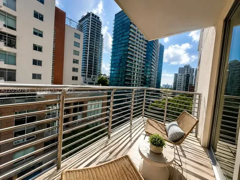 90 NE 32 Miami FL 33137