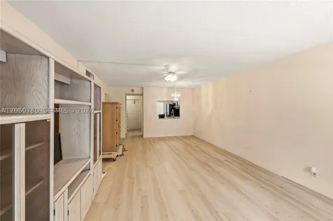4025 N Federal Highway Oakland Park FL 33308