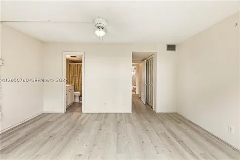 4025 N Federal Highway Oakland Park FL 33308