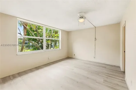 4025 N Federal Highway Oakland Park FL 33308