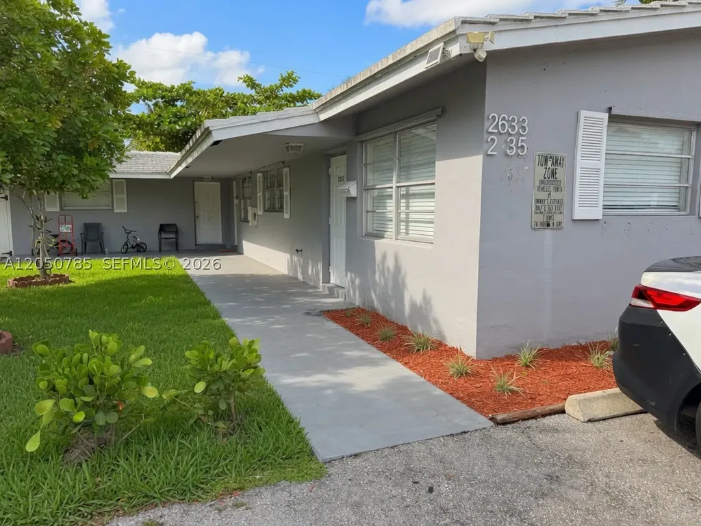 2633 NW 9th Avenue Wilton Manors FL 33311