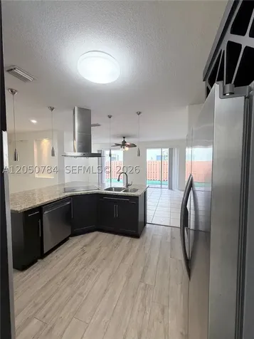 4617 NW 96th Avenue Doral FL 33178