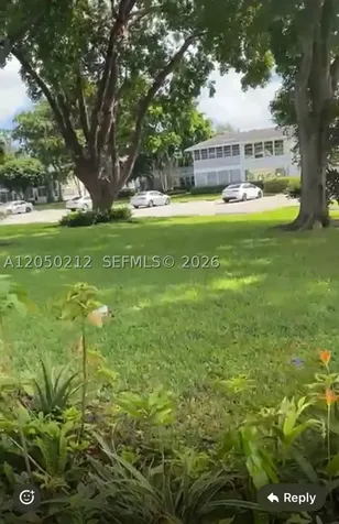 573 E Durham U Deerfield Beach FL 33442