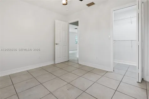 5236 Treetops Drive Naples FL 34113