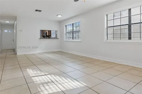5236 Treetops Drive Naples FL 34113