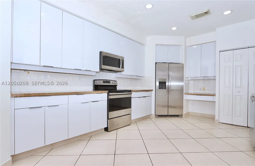 Hollywood FL 33312